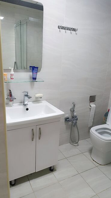 Mətbəx kranları: Məhsul: Hamam/qonaq sanitar qovşağı üçün tam dəst Təsvir: -