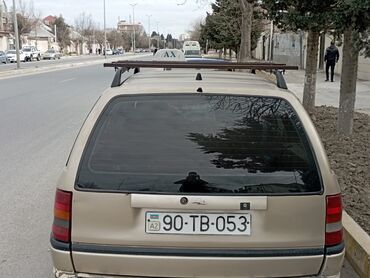ezik maşınlar: Opel Astra: 1.6 l | 1997 il | 3000000 km Universal