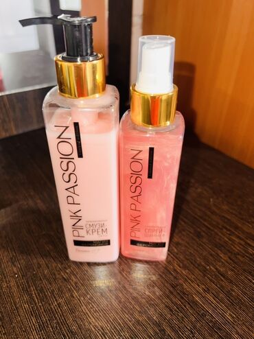 средство для волос: Набор для ухода за телом "Pink Passion" включает два средства в