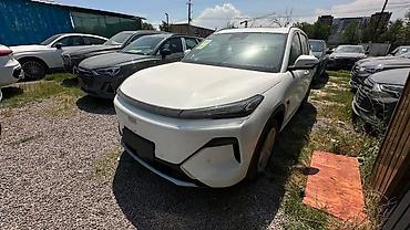Geely: Geely Galaxy Starship 7: 2026 г., 1.5 л, Автомат, Гибрид, Внедорожник — 5