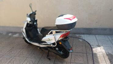 продаю в связи с переездом: Электро скутер не работает электрический двигатель остальное