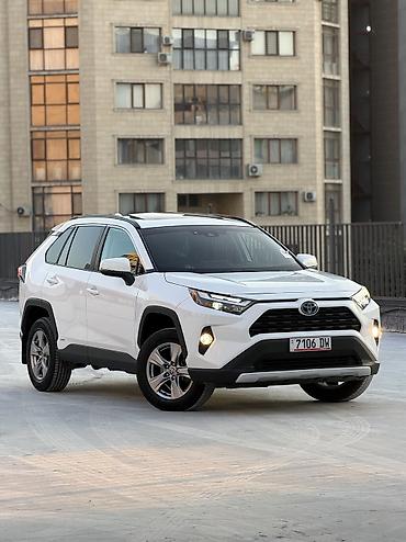Toyota: Toyota RAV4: 2022 г., 2.5 л, Автомат, Гибрид, Внедорожник — 4
