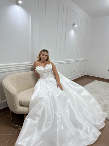 Venčanice: Na prodaju nove vencanice Nosene samo za potrebe slikanja Rucni rad — 5