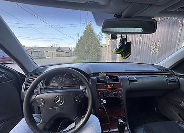 bud e9: Mercedes-Benz E-Class: 2000 г., 2.6 л, Автомат, Бензин, Седан — 10