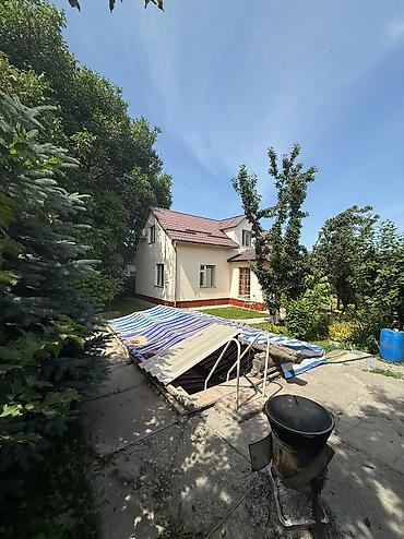 Продажа коттеджей и домов: Продаю дом 100м2 участок 10сотокфактически больше. Кой-таш — 4