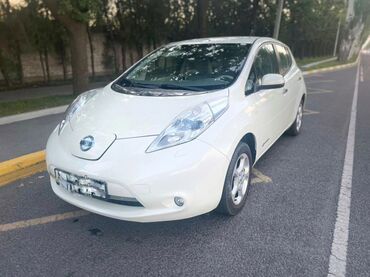 nissan электрокар в Кыргызстан | NISSAN: Продаю электромобиль Nissan Leaf 2012 года Пробег 101 000 Цвет белый