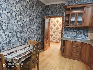 Uzunmüddətli kirayə mənzillər: Ev 8ci mk yerlesir 19 mertebeli binanin 12 ci mertebesinde yalniz — 11