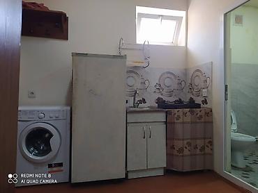 Otaqların uzunmüddətli kirayəsi: Kənd Əhmədli təzə poçtun yaxınlığında 280 manat İşıqdan başqa bütün — 5