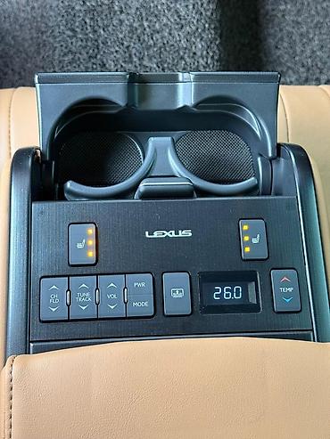 Lexus: Lexus ES: 2019 г., Гибрид, Седан — 17