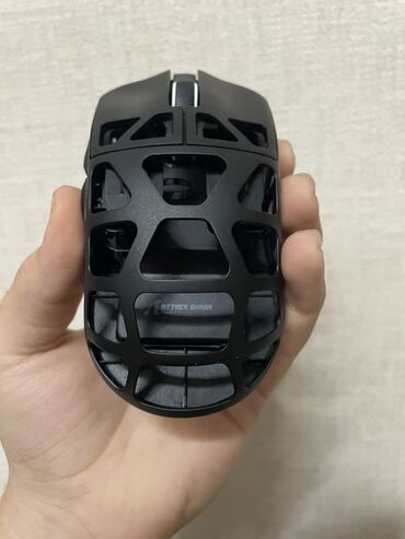 Mauslar: Attack Shark R3 oyun siçanı – PAW3395 sensorlu, maqnezium ərintili — 6
