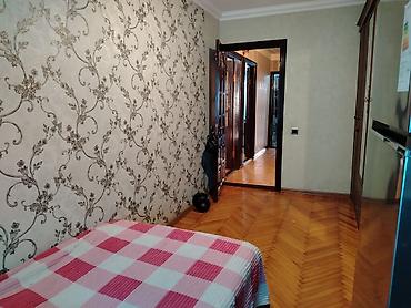 Bakı, 8-ci kilometr, 3 otaqlı, Köhnə tikili, 80 kv. m