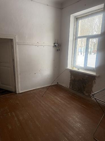 Продажа квартир: 3 комнаты, 50 м², 104 серия, 1 этаж — 9