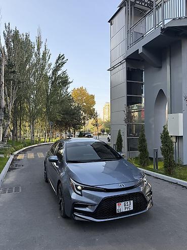 Toyota: Toyota Corolla: 2023 г., 1.8 л, Автомат, Гибрид, Седан — 2