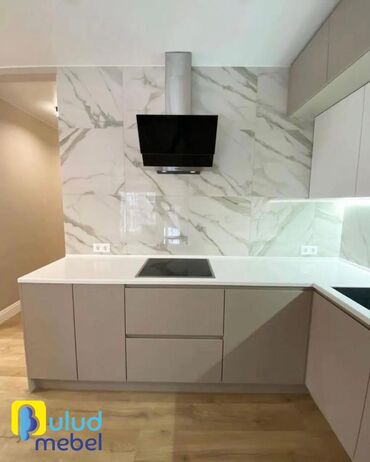 Sifarişlə mətbəx mebeli: Sifarişlə mətbəx dəsti, Özü çəkən petlələr, Şüşə, Kredit var, Pulsuz çatdırılma, Rayonlara çatdırılma, Ünvandan götürmə — 5