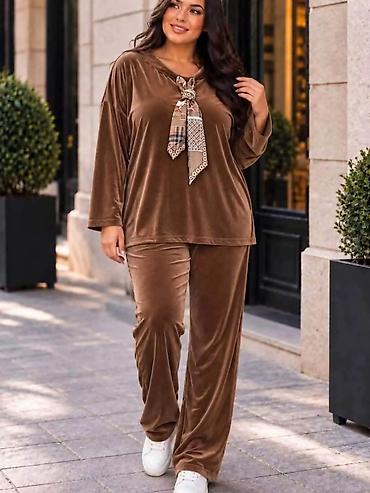 Kompleti: 10. Plišani kompleti za punije
2XL 3XL 4XL 
Cena : 3.100 dinara H — 2