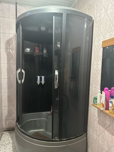 ванна для душ: Душевая кабина Полукруглая, Б/у