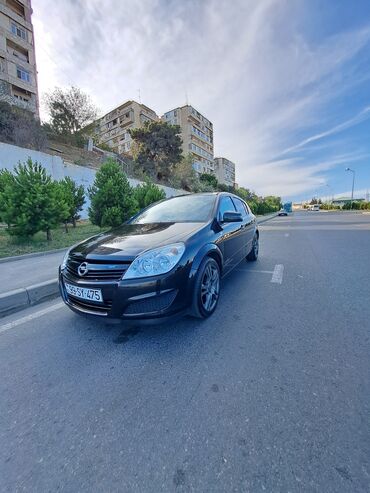 çeşka maşın: Opel Astra: 1.4 l | 2009 il | 261000 km Hetçbek