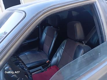 bmw ай8: Audi 80: 1989 г., 1.8 л, Кол менен иштөөчү, Бензин, Седан — 4