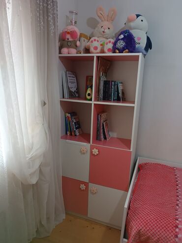 Qız üçün, İşlənmiş, 2 qapılı, Açılan, Düz dolab
