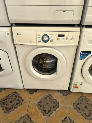 продаю стиральную машину бу: Стиральная машина LG, Б/у, Автомат, До 5 кг, Узкая