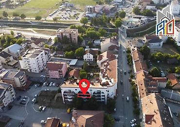 Prodaja stanova: Na prodaju: Trosoban stan u strogom centru Uba! Površina 93m2 — 2