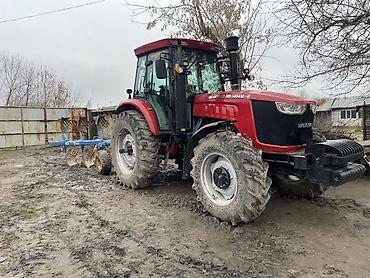 мир салник: Трактор FM World WD1404M-6 с навесным плугом -Колёсный трактор — 2