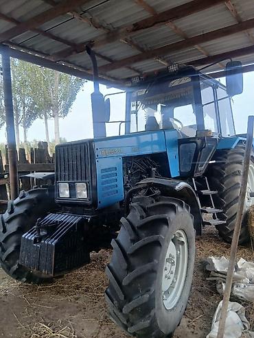 skuter teker: Belarus 1221 traktor - Güc sinfi: 120–130 a.g. (Belarus 1221 — 9