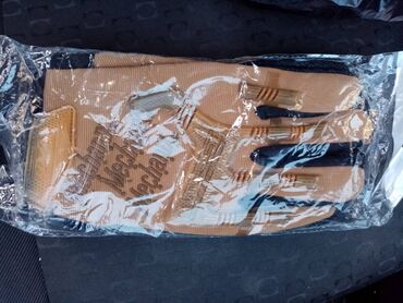 Sportska odeća: Rukavice, Novo — 9