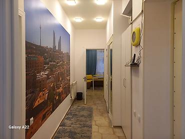 plazada ofis icare: Şəhərin Mərkəzində İçərişəhər metrosuna piyada məsafədə Axunov bağının — 10