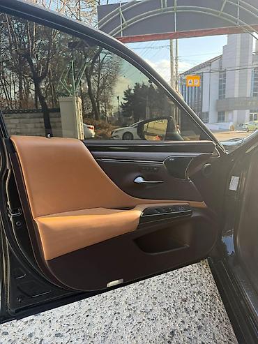 Lexus: Lexus ES: 2021 г., 2.5 л, Гибрид — 9