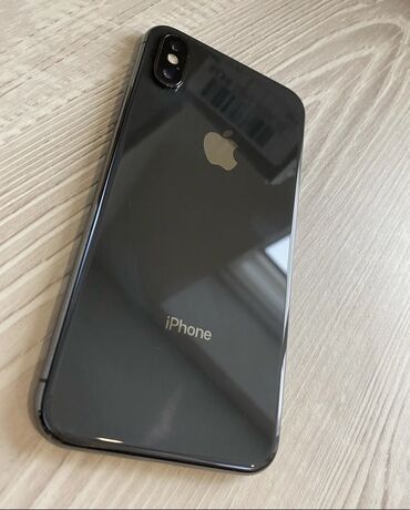 Apple iPhone: IPhone X, Б/у, 64 ГБ, Черный, Защитное стекло, Чехол, 79 %