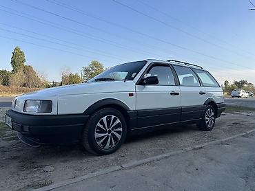 8 местный: Volkswagen Passat: 1992 г., 1.8 л, Механика, Бензин, Универсал — 2