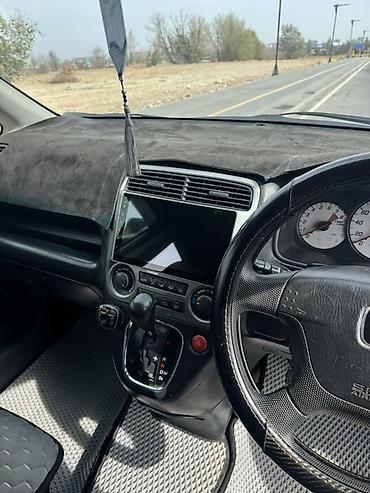 купить ретро автомобиль: Honda Stream: 2002 г., 2 л, Автомат, Бензин, Универсал — 8