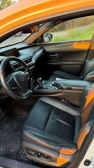 Lexus: Lexus UX: 2018 г., 2 л, Автомат, Бензин, Кроссовер — 5