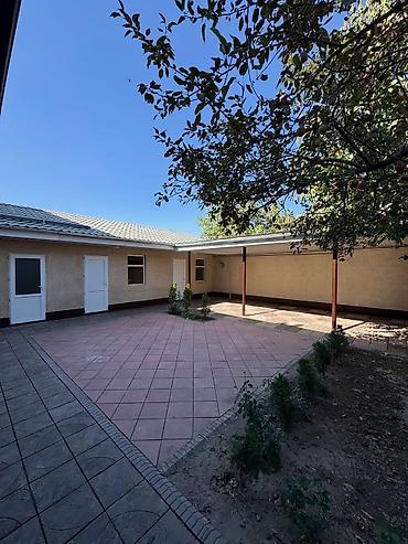 Продажа коттеджей и домов: 6 комнат, 280 м², 7 соток, Бишкек, Восток-5 мкр Агентство недвижимости — 15