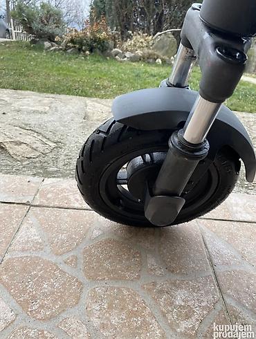 Trotineti, skejtbordovi i hoverbordovi: Prodajem elektricni trotinet Xiaomi scoter 5. Kupljen je nov u A1 i — 3