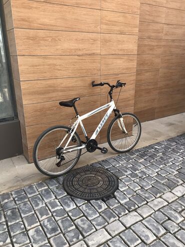 Şəhər velosipedləri: İşlənmiş Şəhər velosipedi 26", Ünvandan götürmə