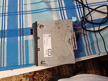 akustika: JVC KD-R442 avtomobil maqnitofonu - 1-DIN ölçü - Ön paneldə USB — 2