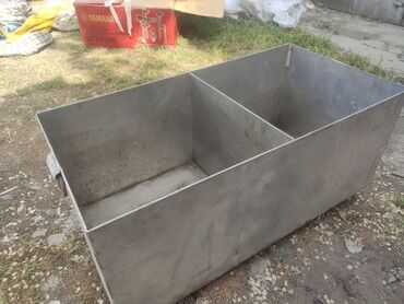 продажа ящиков: Продаю: ящик алюминиевый с ручками размер 1000х500х400 высота с