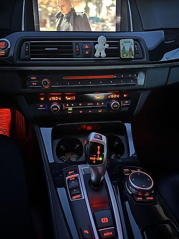 car bluetooth adapter: BMW Serije 5 (F10) – limuzina, crna boja - Motor: dizel, 2.0 — 8