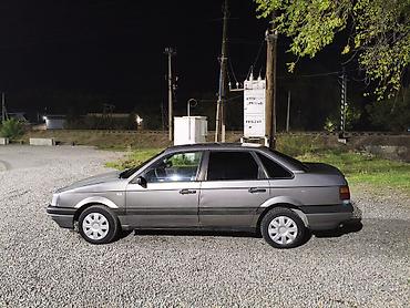 Volkswagen: Volkswagen Passat: 1989 г., 1.8 л, Механика, Газ, Седан — 8