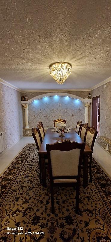 Həyət evləri və villaların satışı: Satılır: həyət evi və əlavə tikili - İki mərtəbəli ağ rəngli həyət — 14