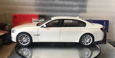 Avtomobil modelləri: BMW, 2011 il, 1:18, Dəmir, Ödənişli çatdırılma — 22