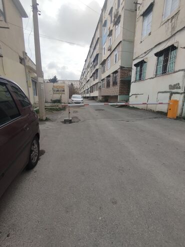 Uzunmüddətli kirayə mənzillər: Mənzil Xırdalan şəhərinin mərkəzində, 27-ci məhəllədə daş binada — 1