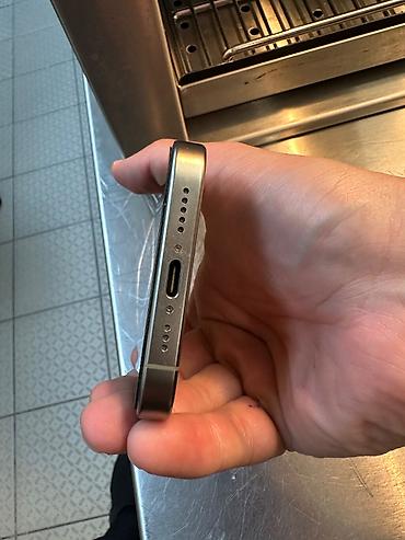 iphone 8pulus: IPhone 15 Pro, 128 GB, Natural Titanium — 3