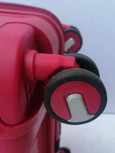 Putni koferi i torbe: Crveni tvrdi kofer na točkiće - Materijal: tvrda plastika (ABS/PC — 9