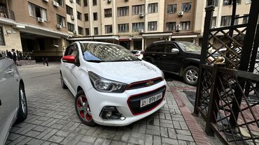 гелик машины: Chevrolet Spark: 2016 г., 1 л, Бензин