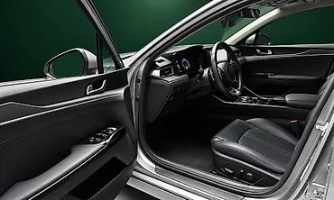 Продажа авто: Kia K5: 2022 г., 2 л, Автомат, Гибрид, Седан — 4
