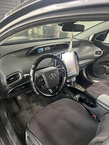 Toyota: Toyota Prius: 2019 г., 1.8 л, Вариатор, Гибрид, Хэтчбэк — 16