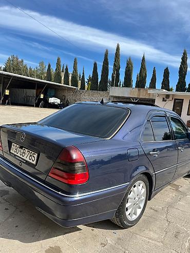 Mercedes-Benz: Mercedes-Benz C 200: 2 l | 2000 il Sedan — 5